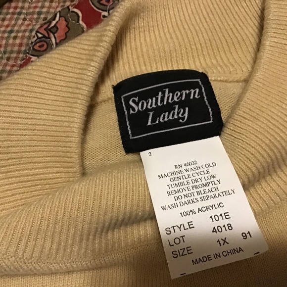 NWT Sweater Top (1X) - Picture 2 of 4